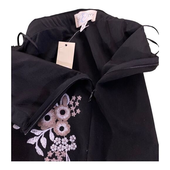 #113 JUNE & IVY Suede Embroidered Mini Skirt NWT - Picture 13 of 14